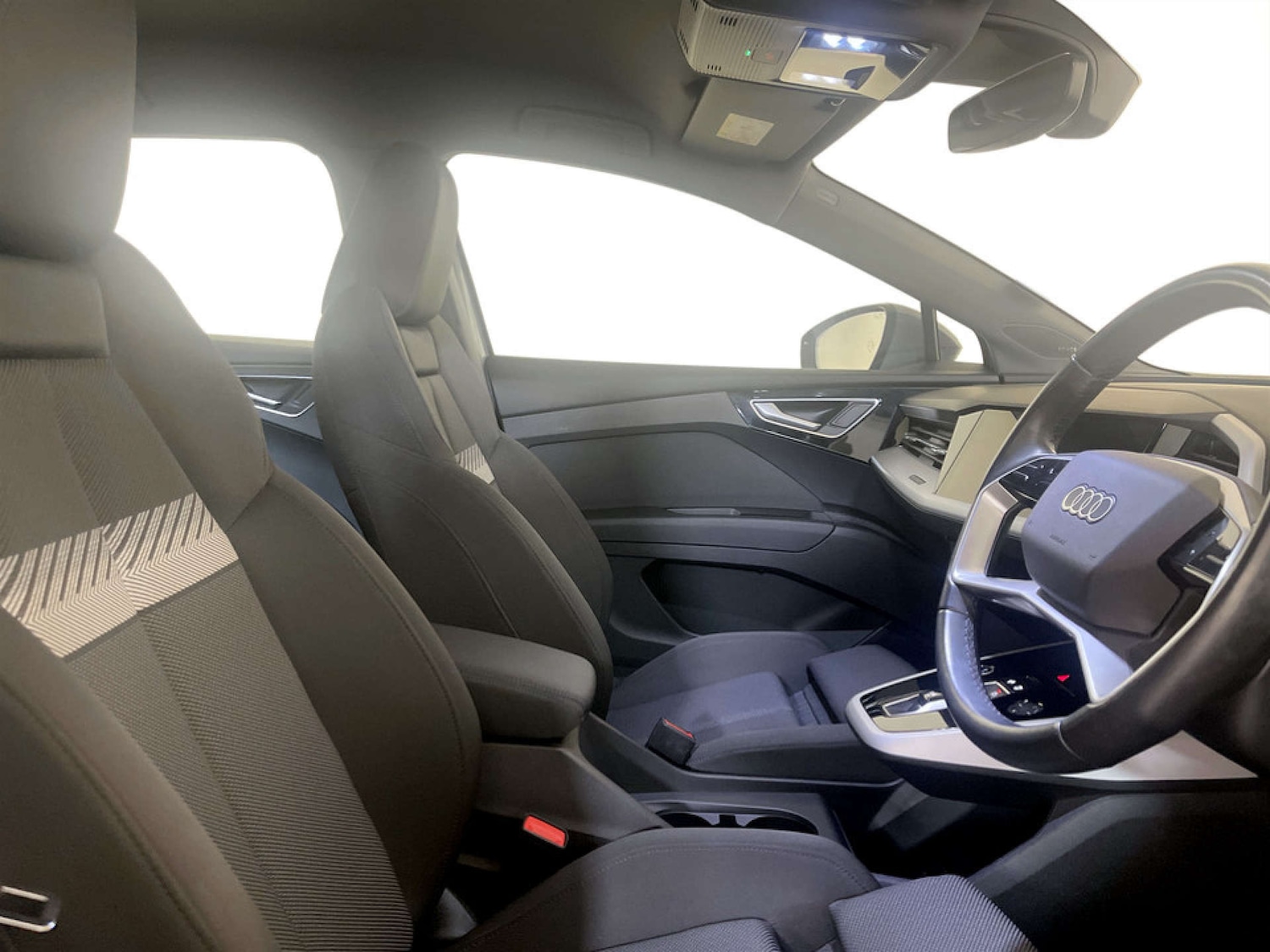 Used Audi Q4 e-tron 2023 for sale - 77643156: Photo 13