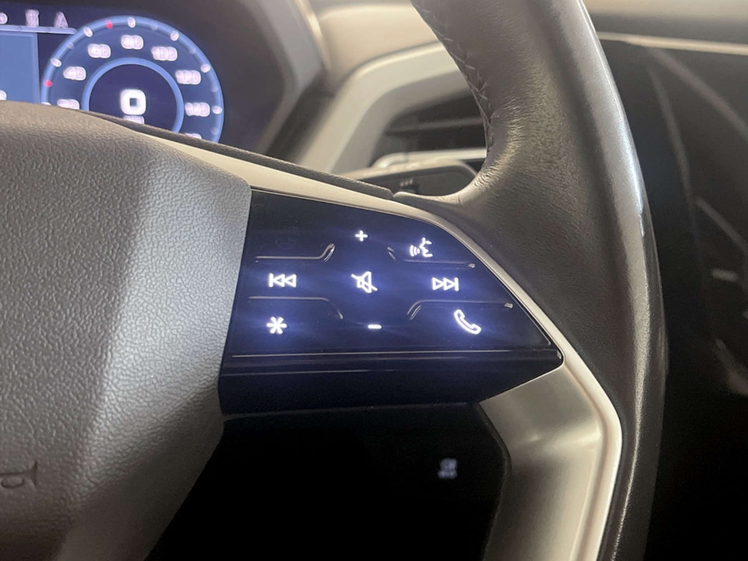 Used Audi Q4 e-tron 2023 for sale - 77643156: Photo 18