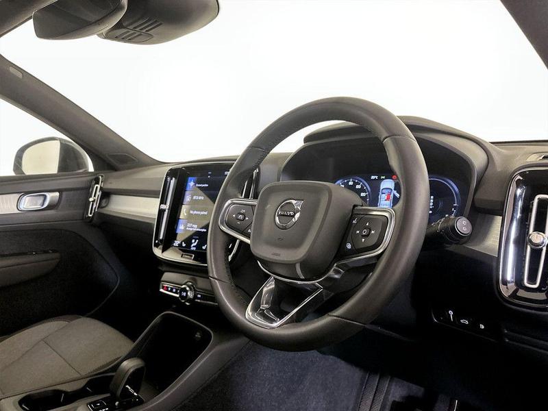 Used Volvo XC40 2023 for sale - 76006252: Photo 16