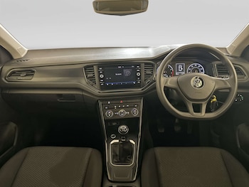 Used Volkswagen T-Roc 2020 for sale - 78791475: Photo