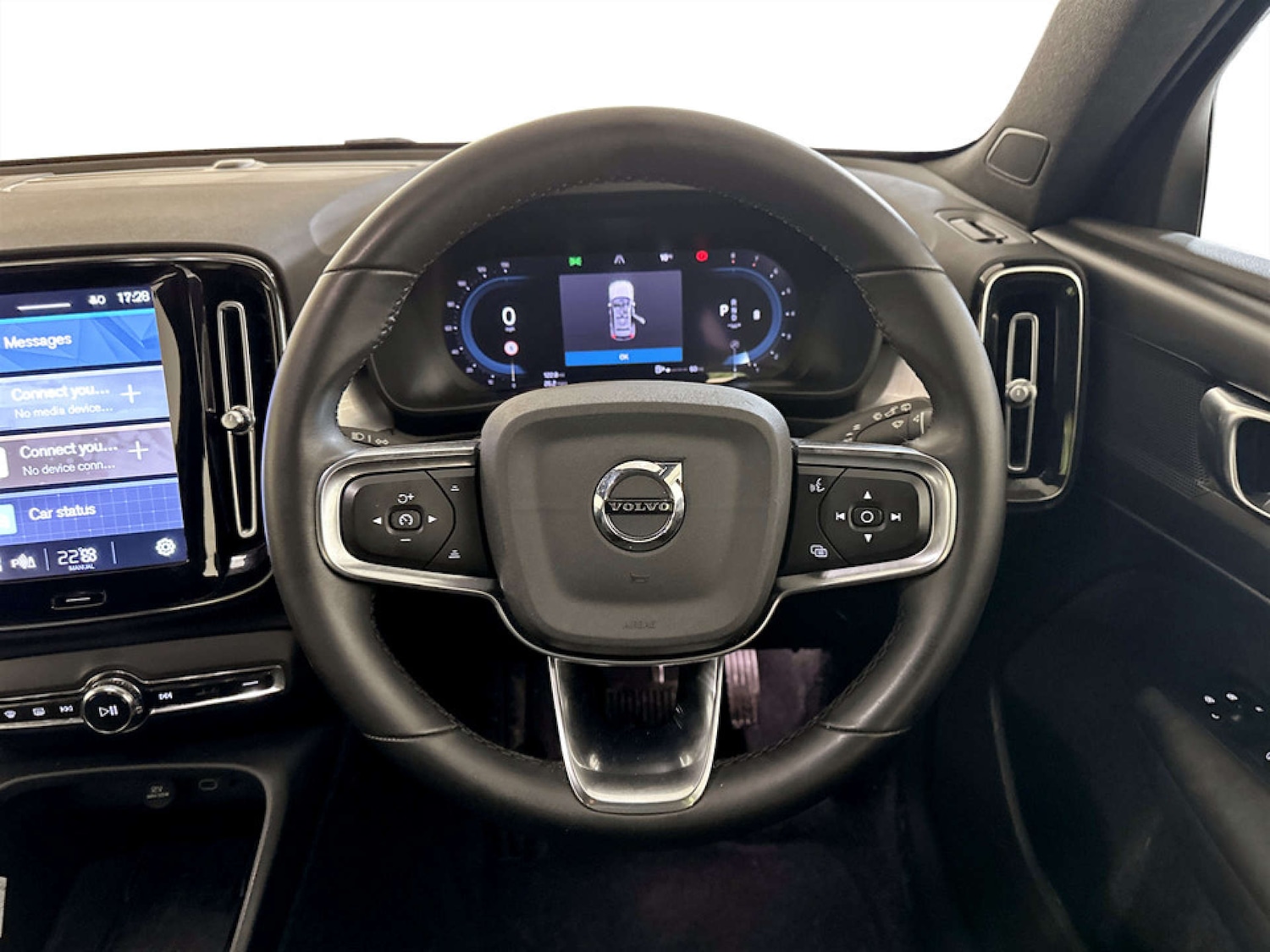 Used Volvo XC40 2022 for sale - 77276703: Photo 16