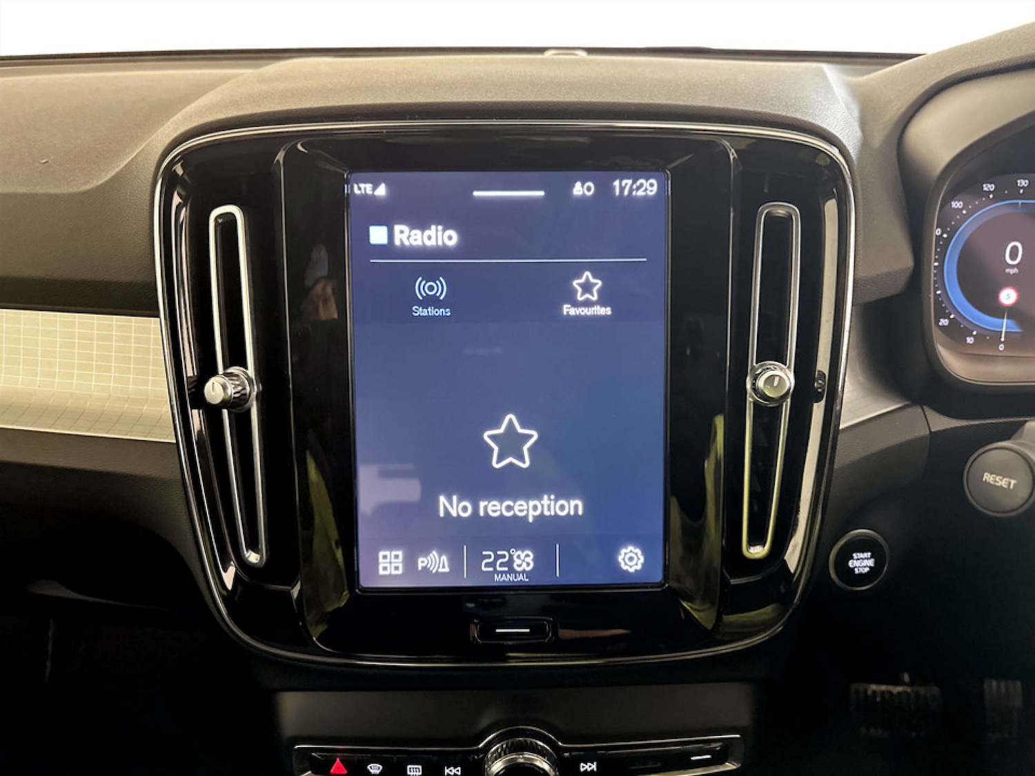 Used Volvo XC40 2022 for sale - 77276703: Photo 22