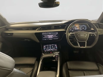 Used Audi e-tron 2022 for sale - 78320843: Photo