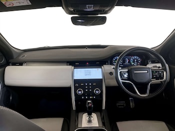 Used Land Rover Discovery Sport 2022 for sale - 78310947: Photo