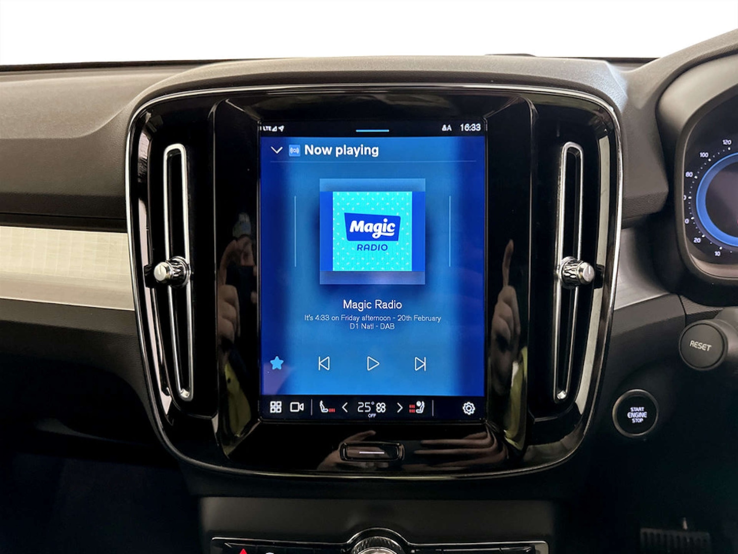 Used Volvo XC40 2024 for sale - 77621942: Photo 21