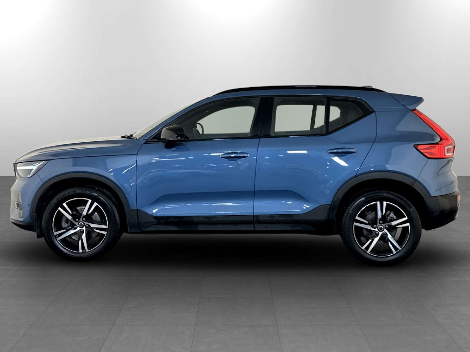 Used Volvo XC40 2024 for sale - 77621942: Photo 7