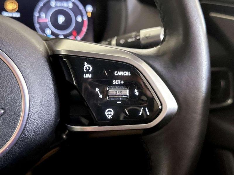 Used Jaguar XE 2020 for sale - 76797153: Photo 19