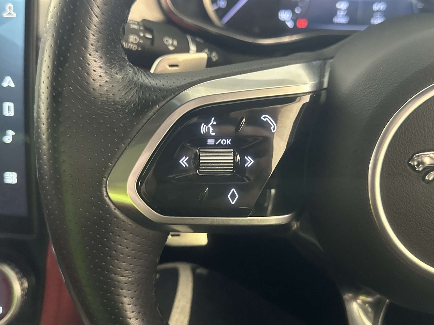 Used Jaguar F-Pace 2023 for sale - 78031053: Photo 18