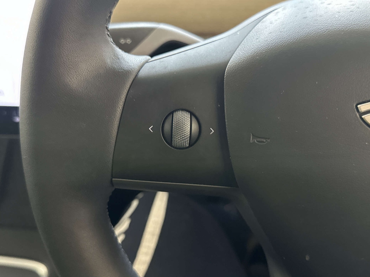 Used Tesla Model Y 2022 for sale - 77937230: Photo 17