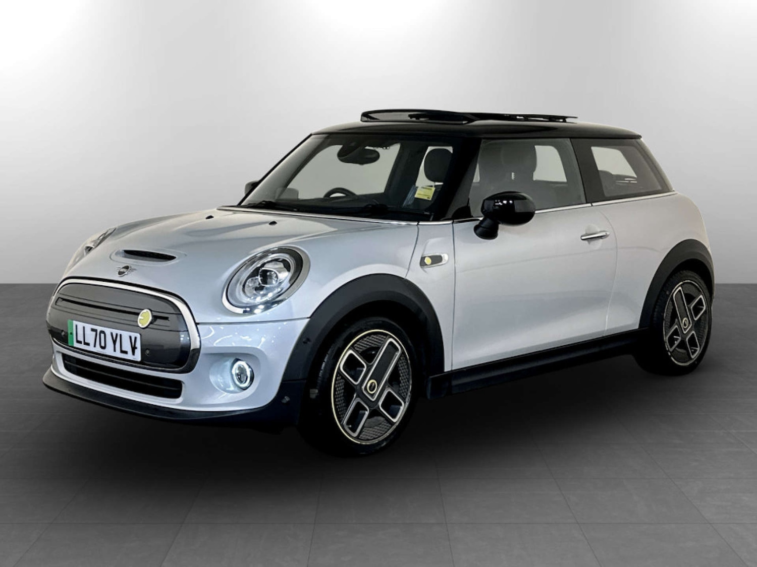 Used MINI Hatch 2020 for sale - 77326038: Photo 6