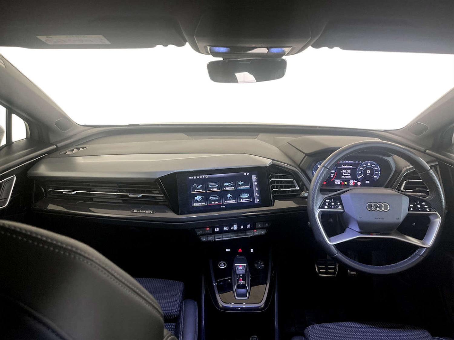 Used Audi Q4 e-tron 2021 for sale - 77678676: Photo 3