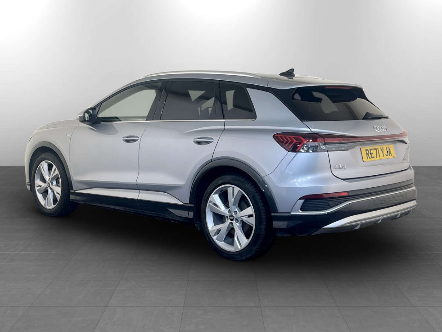 Used Audi Q4 e-tron 2021 for sale - 77678676: Photo 8