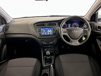 Used Hyundai i20 2019 for sale - 75880926: Photo