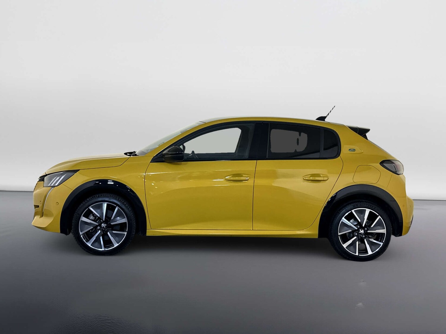 Used Peugeot 208 2023 for sale - 77933982: Photo 7