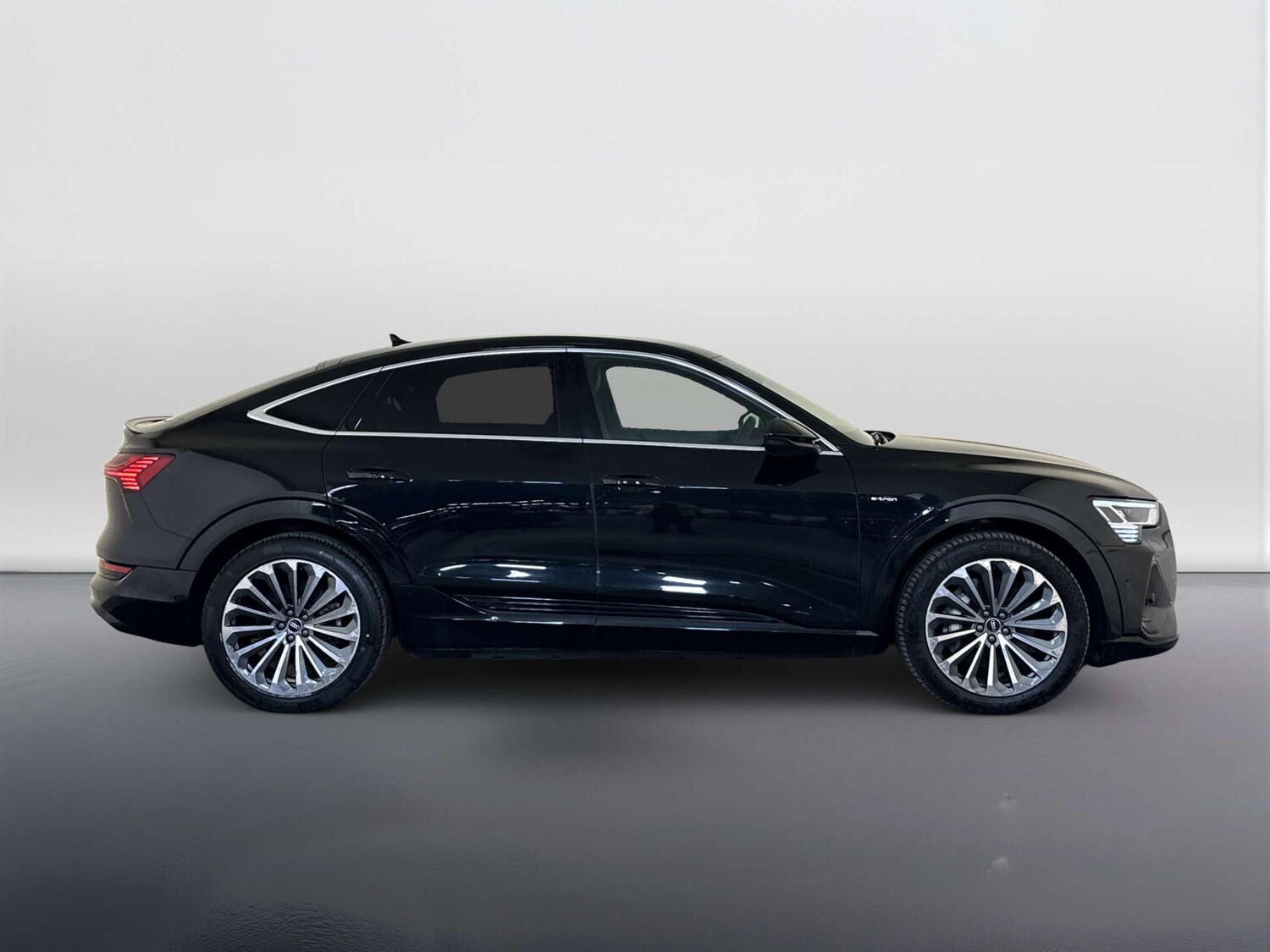 Used Audi e-tron 2021 for sale - 78041841: Photo 11