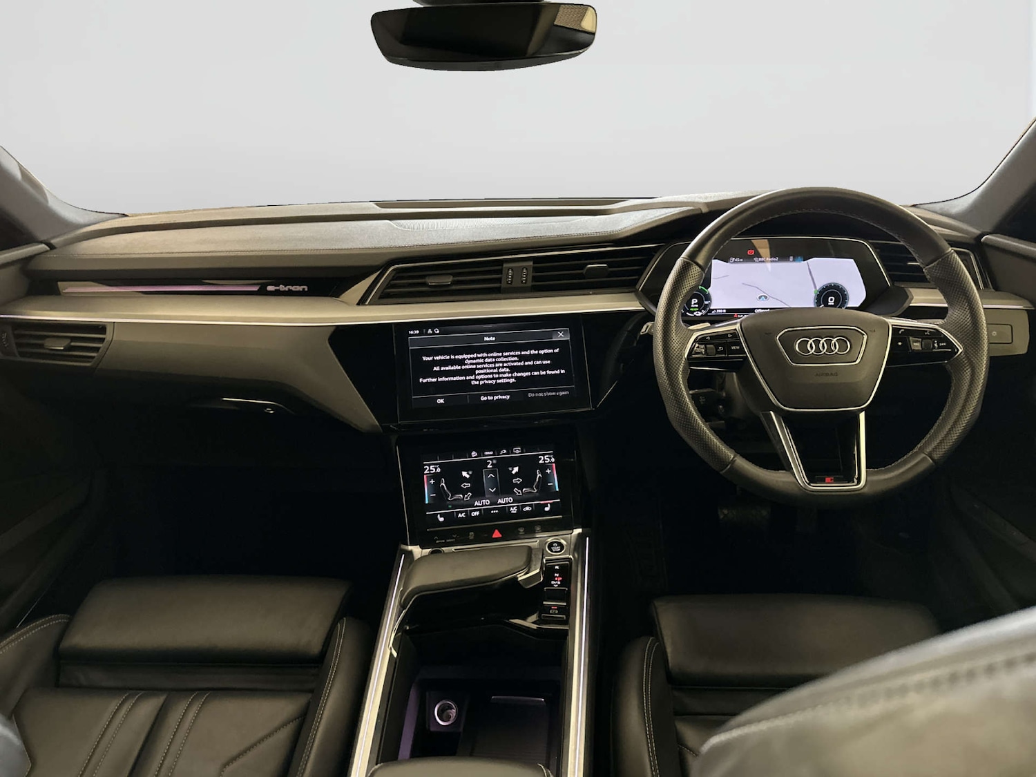 Used Audi e-tron 2021 for sale - 78041841: Photo 3