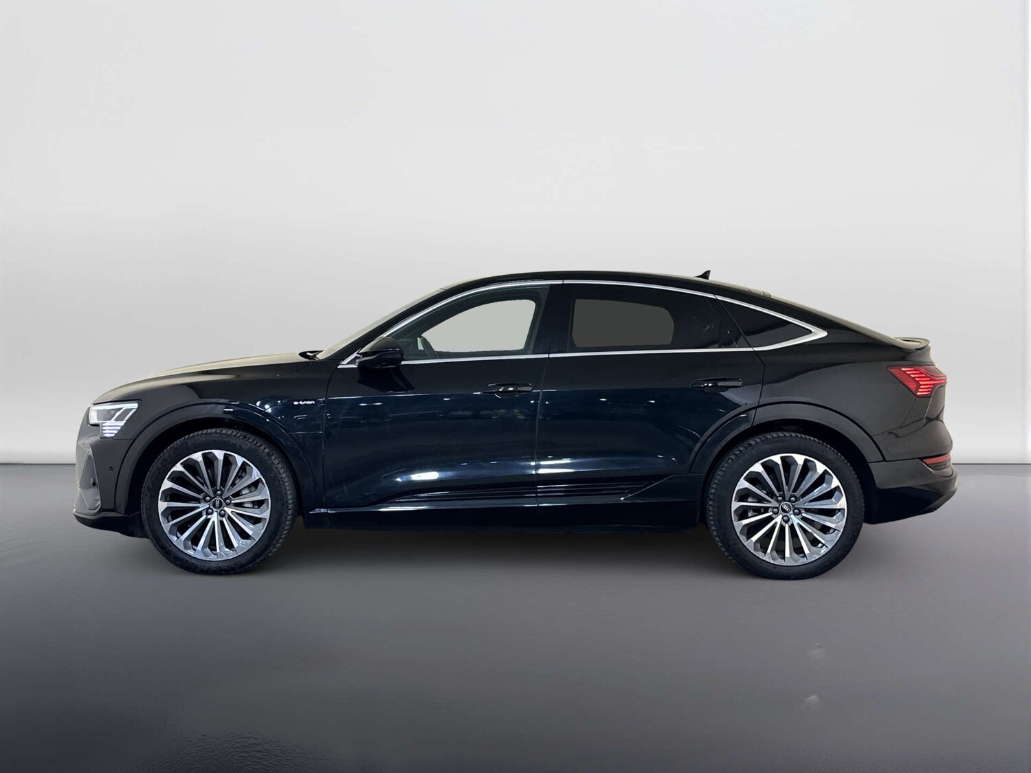 Used Audi e-tron 2021 for sale - 78041841: Photo 7