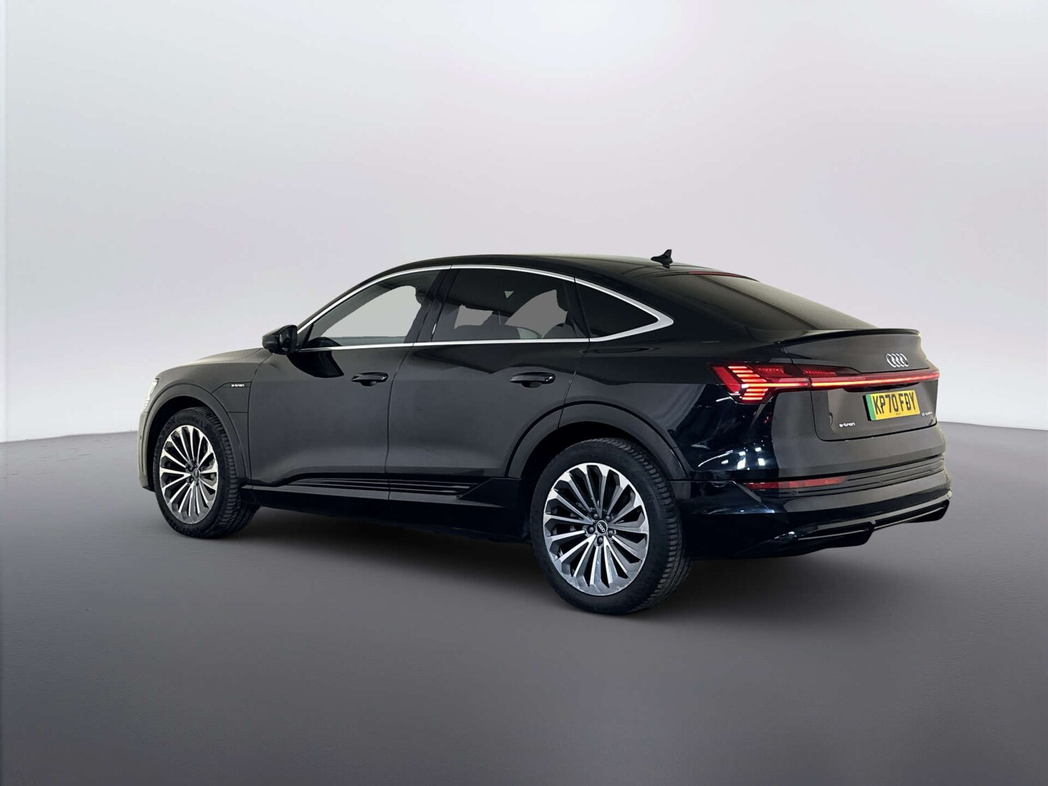 Used Audi e-tron 2021 for sale - 78041841: Photo 8