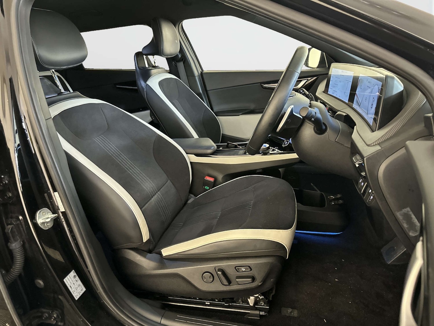 Used Kia EV6 2022 for sale - 78083393: Photo 13