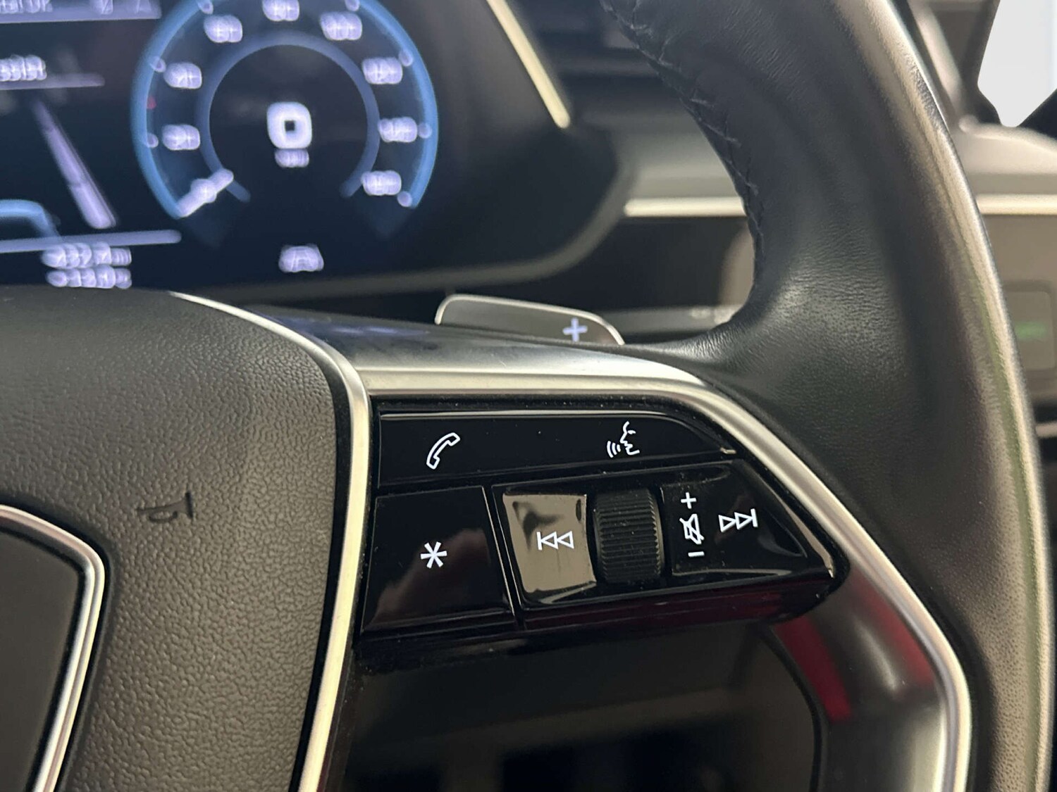 Used Audi e-tron 2020 for sale - 78152347: Photo 18