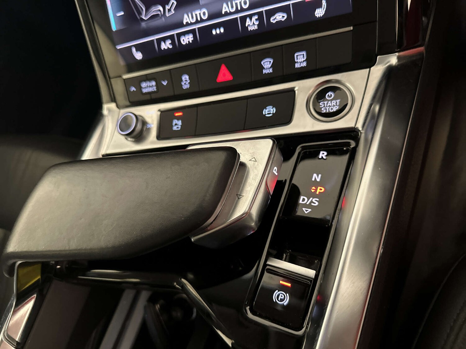 Used Audi e-tron 2020 for sale - 78152347: Photo 24