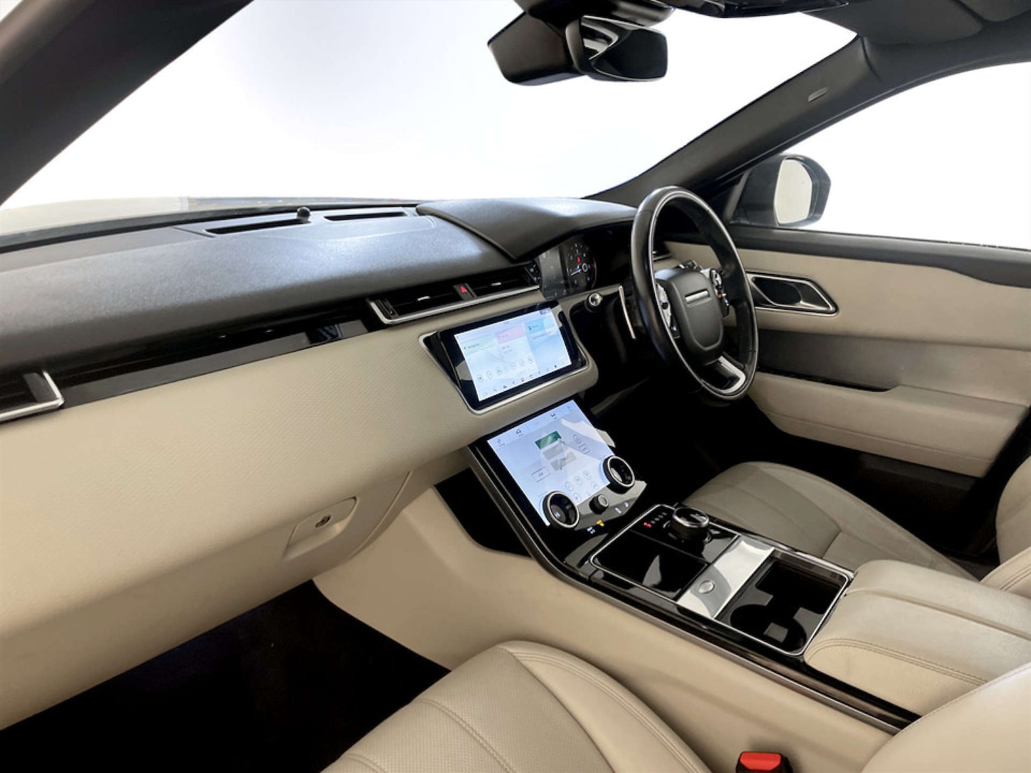 Used Land Rover Range Rover Velar 2018 for sale - 77185244: Photo 12