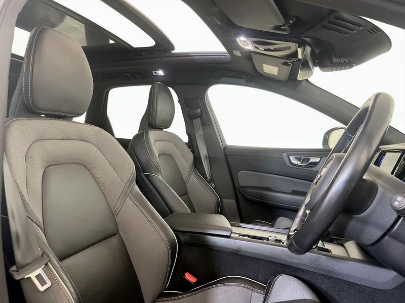 Used Volvo XC60 2021 for sale - 76616243: Photo 12