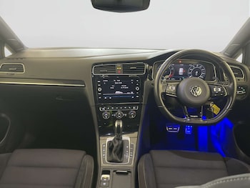 Used Volkswagen Golf 2019 for sale - 78356414: Photo