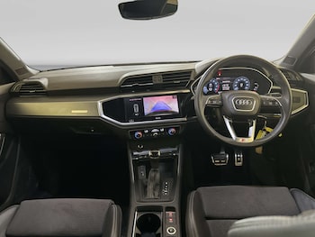 Used Audi Q3 2020 for sale - 79356980: Photo