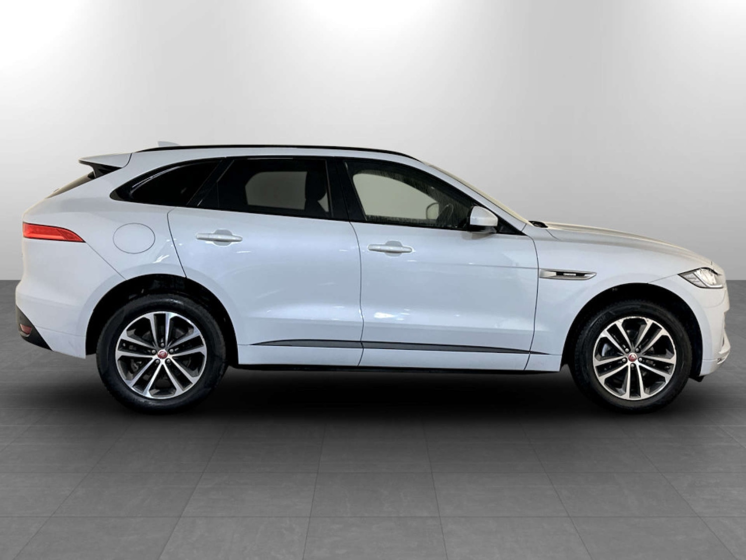 Used Jaguar F-Pace 2019 for sale - 77233568: Photo 10