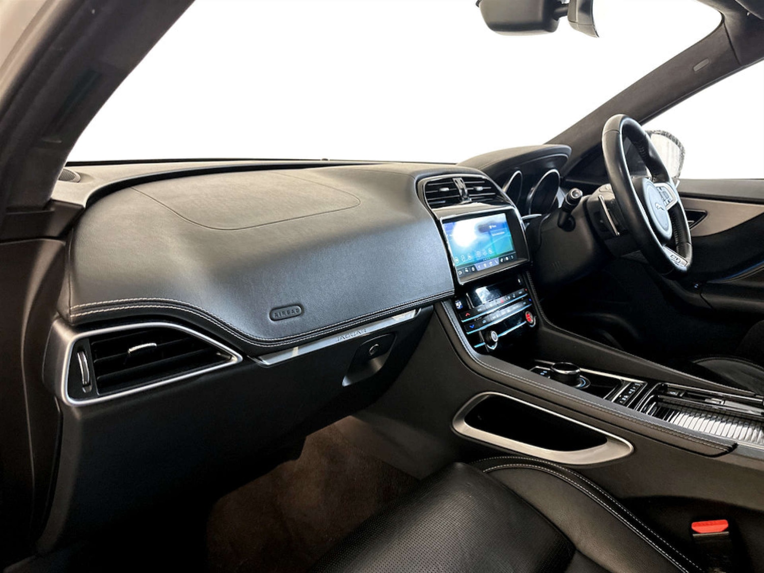 Used Jaguar F-Pace 2019 for sale - 77233568: Photo 12