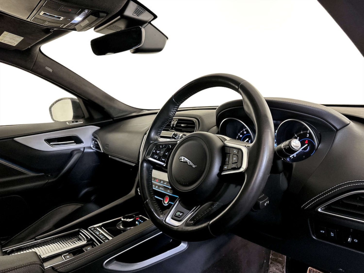 Used Jaguar F-Pace 2019 for sale - 77233568: Photo 15