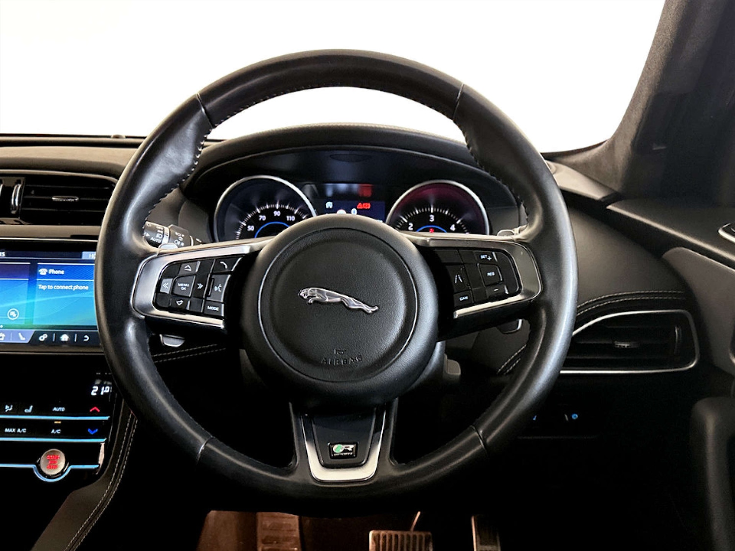 Used Jaguar F-Pace 2019 for sale - 77233568: Photo 16