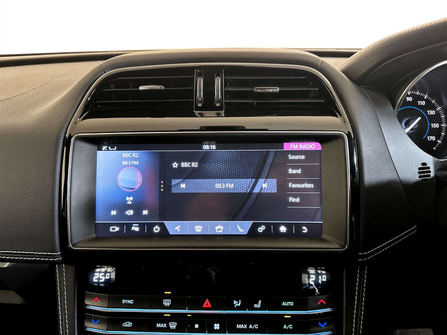 Used Jaguar F-Pace 2019 for sale - 77233568: Photo 24