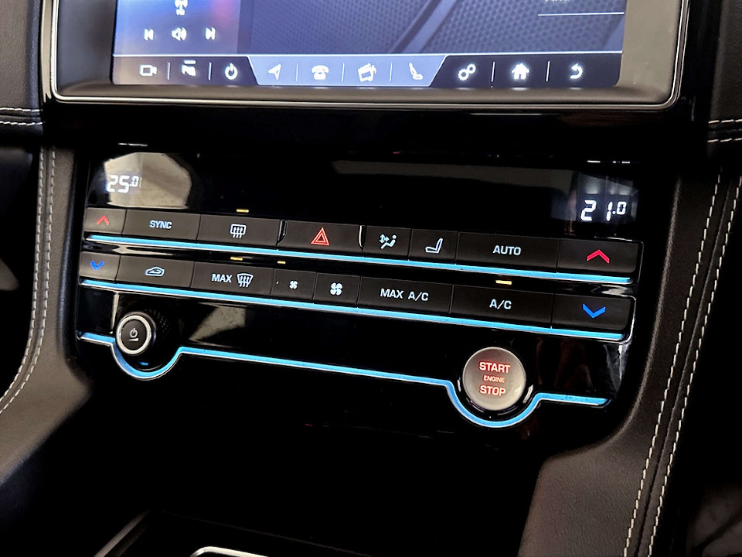 Used Jaguar F-Pace 2019 for sale - 77233568: Photo 25