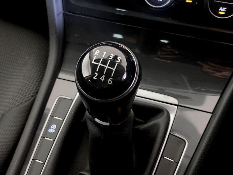 Used Volkswagen Golf 2019 for sale - 76123777: Photo 27