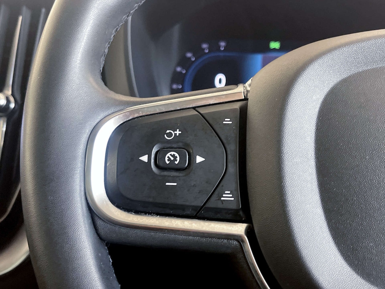 Used Volvo XC60 2022 for sale - 77409028: Photo 16