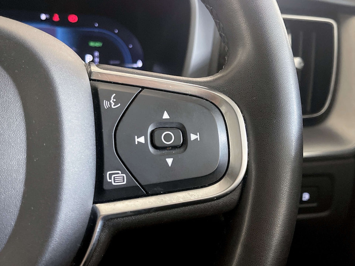 Used Volvo XC60 2022 for sale - 77409028: Photo 18