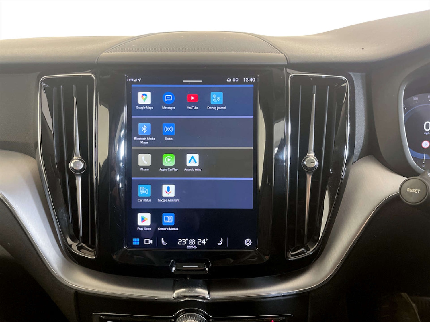 Used Volvo XC60 2022 for sale - 77409028: Photo 23