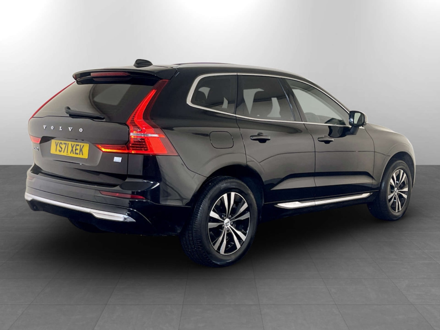 Used Volvo XC60 2022 for sale - 77409028: Photo 9