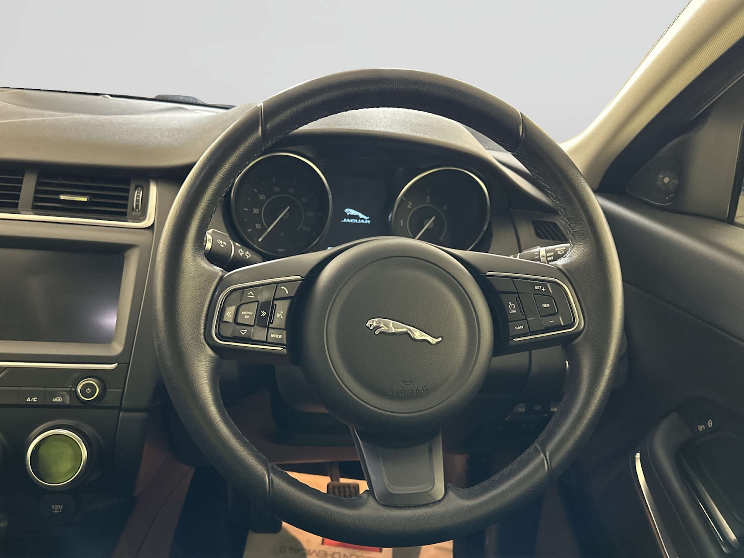 Used Jaguar E-Pace 2019 for sale - 78190047: Photo 16