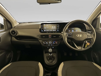 Used Hyundai i10 2023 for sale - 78887891: Photo