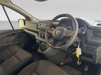Used Renault Trafic 2023 for sale - 79018308: Photo