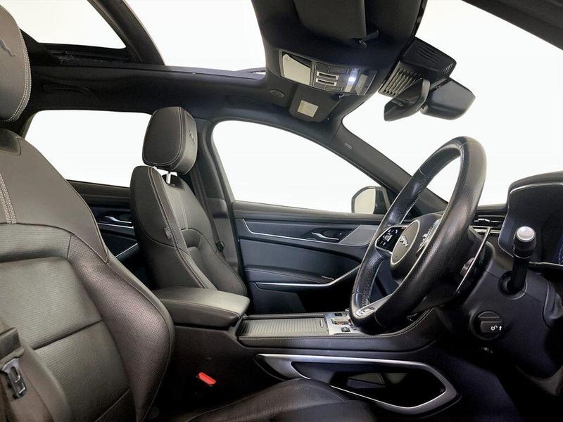 Used Jaguar F-Pace 2023 for sale - 76738812: Photo 13