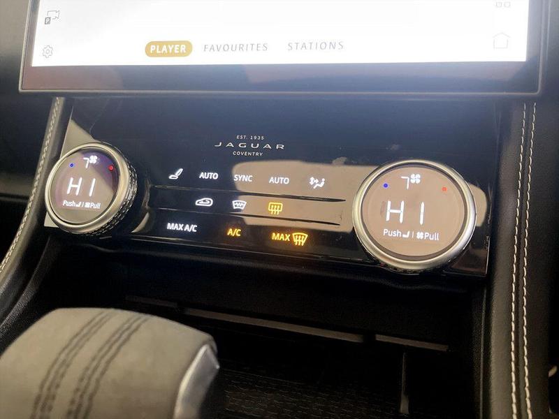 Used Jaguar F-Pace 2023 for sale - 76738812: Photo 26