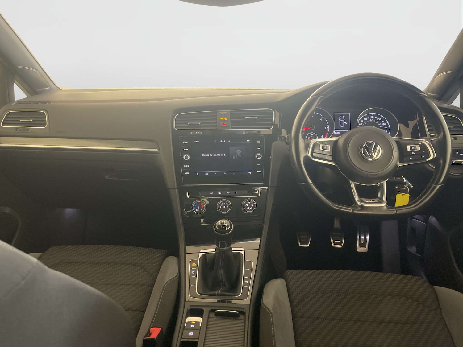 Used Volkswagen Golf 2018 for sale - 77880471: Photo 3