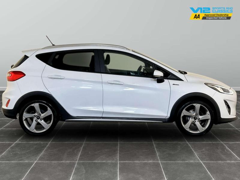 Used Ford Fiesta 2018 for sale - 76953815: Photo 11