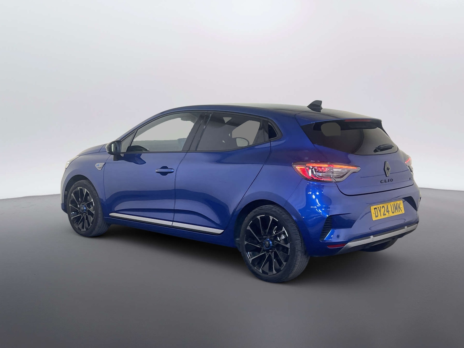 Used Renault Clio 2024 for sale - 77946324: Photo 8