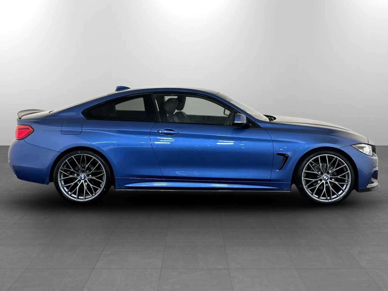 Used BMW 4 Series 2018 for sale - 77383373: Photo 11