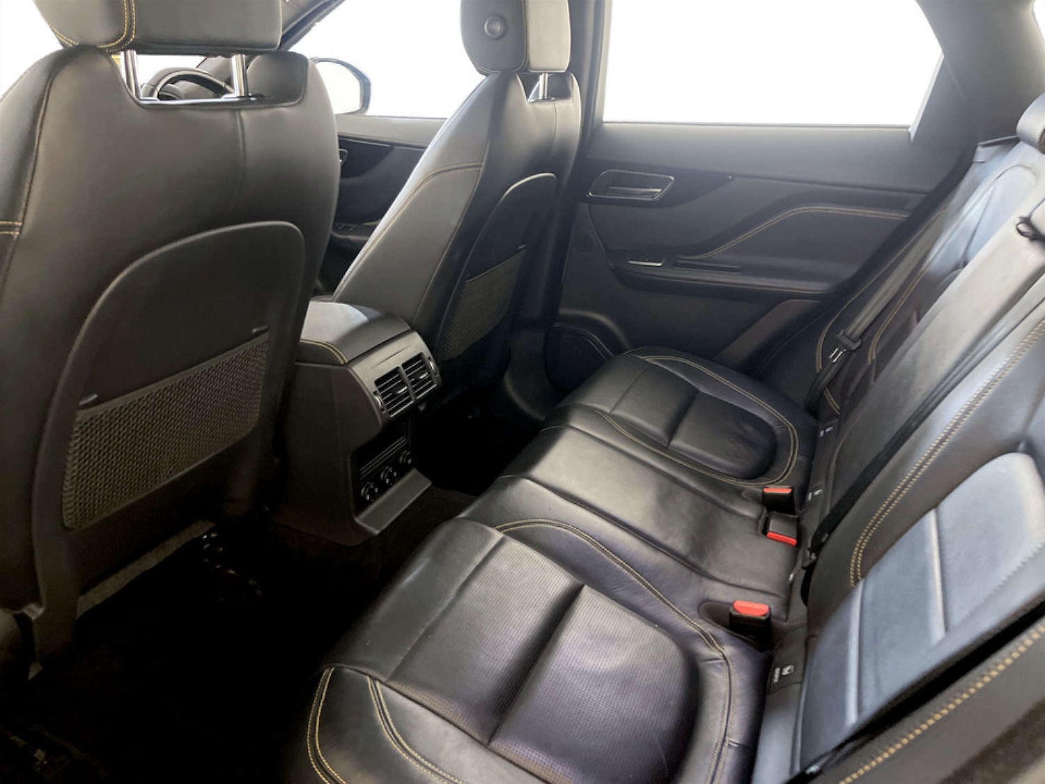 Used Jaguar F-Pace 2019 for sale - 77249243: Photo 14